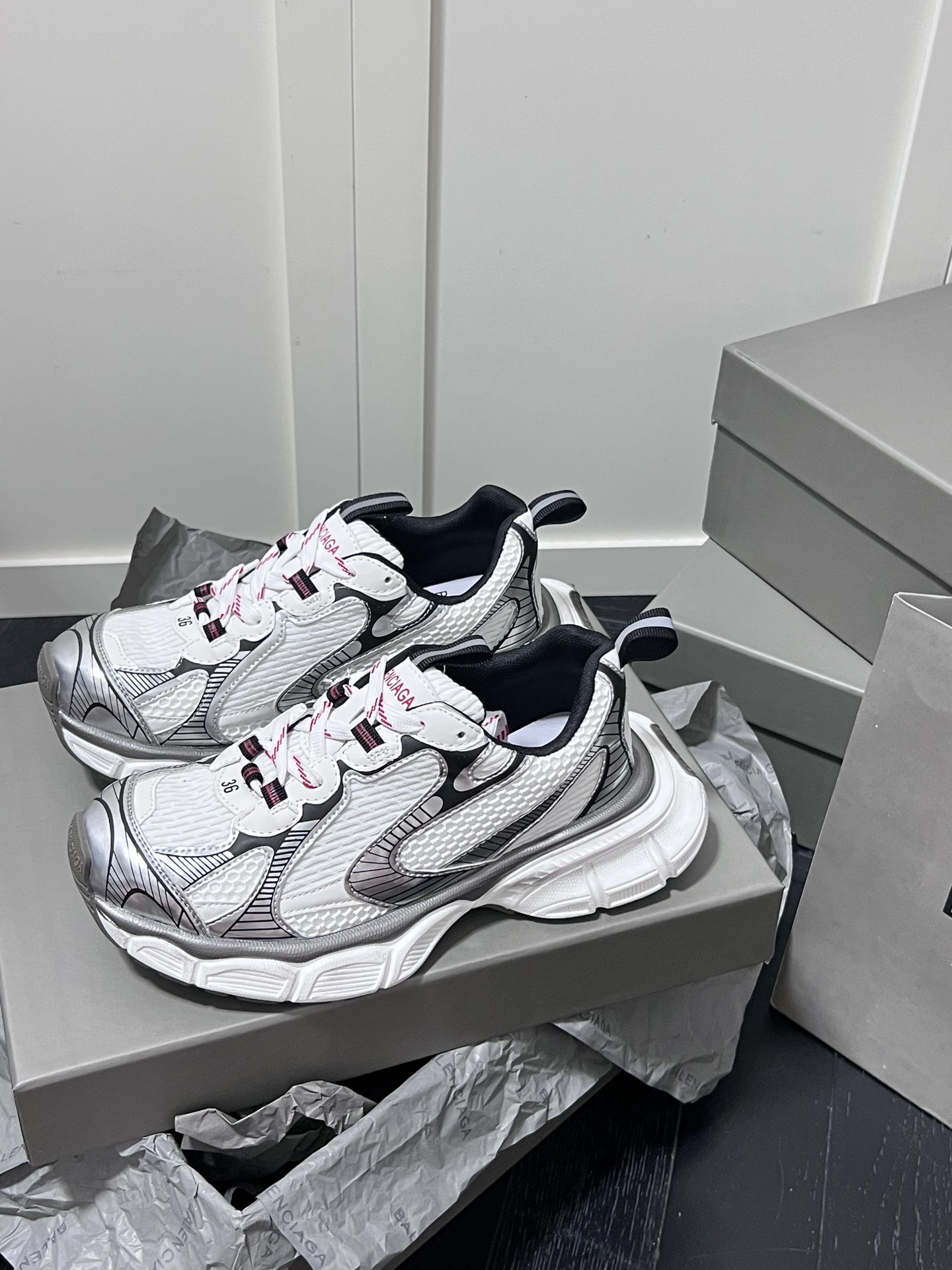 Balenciaga Chunky Dad Sneakers White/Silver