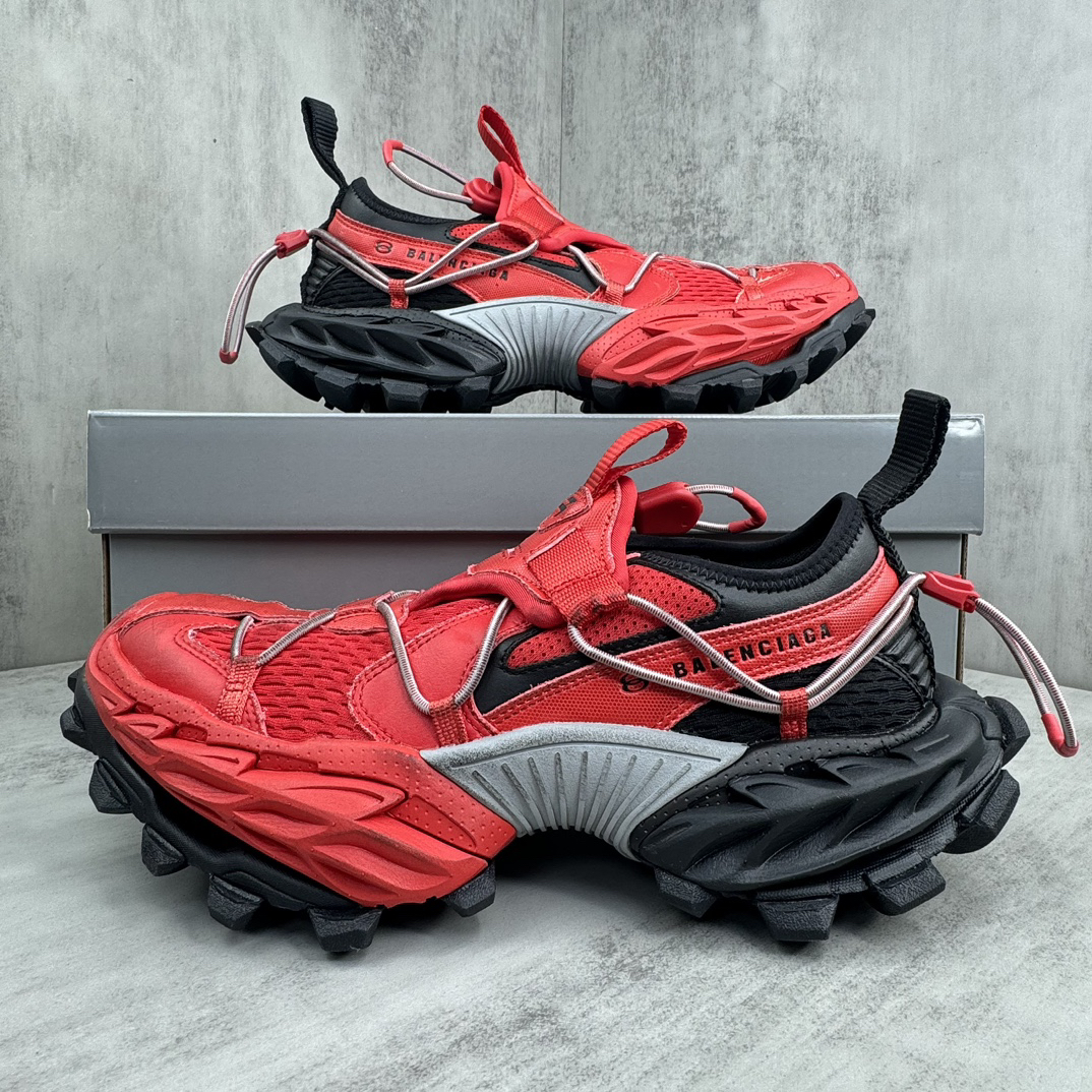 Balenciaga Track 15 Sneakers Red
