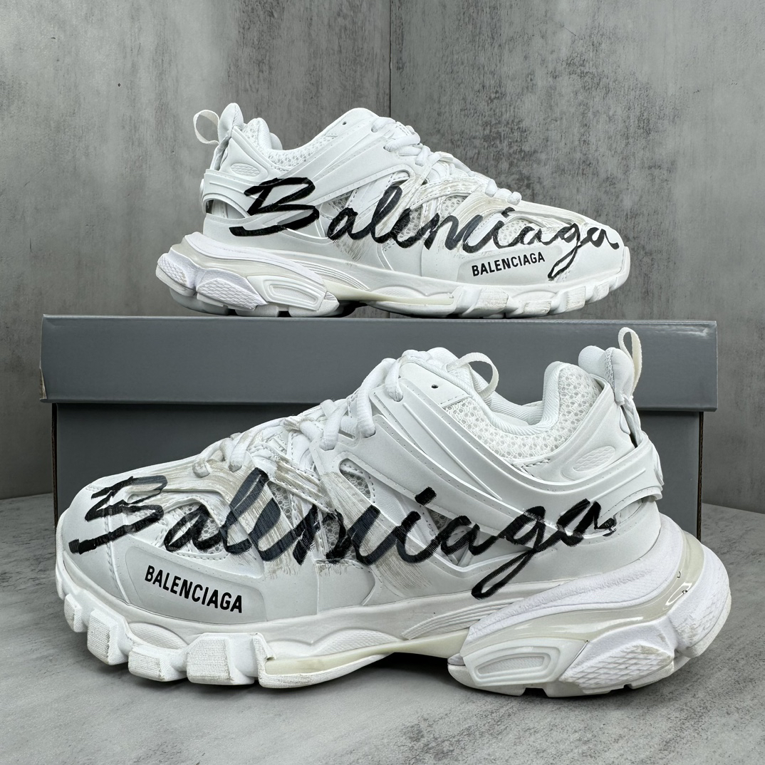 Balenciaga Runner Graffiti Sneakers White