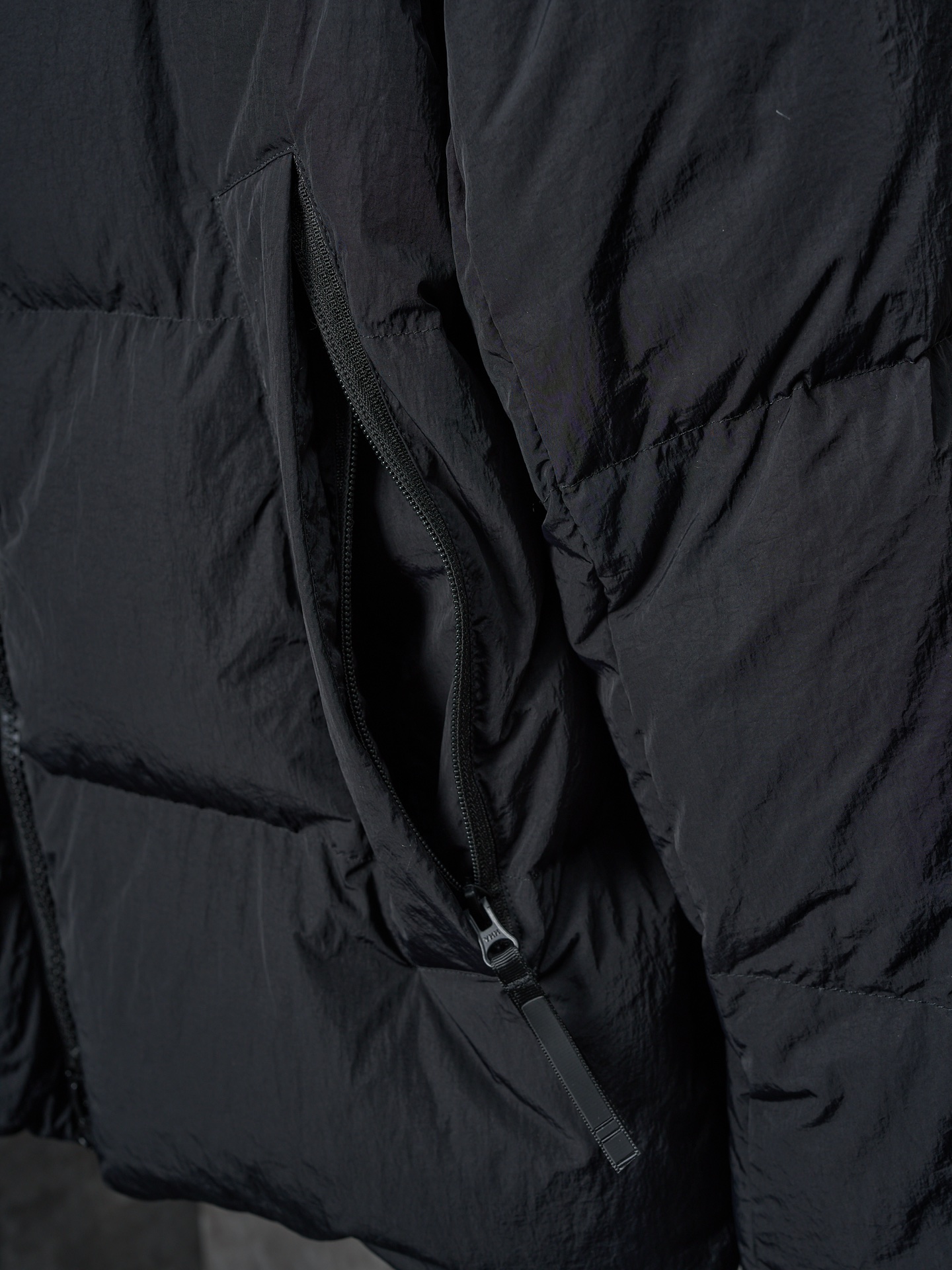 Canada Goose Hooded Puffer Jacket Black