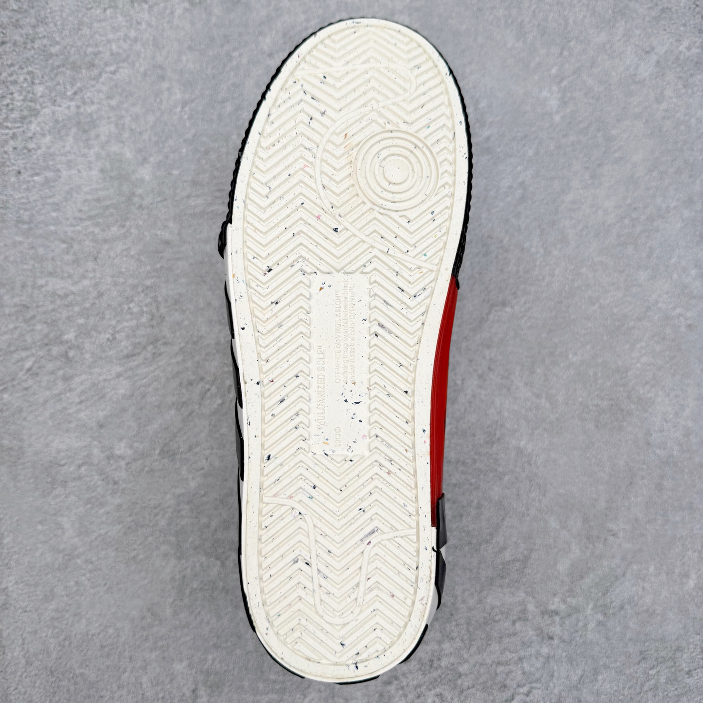 Off-White Low-Top Sneaker White/Black/Red