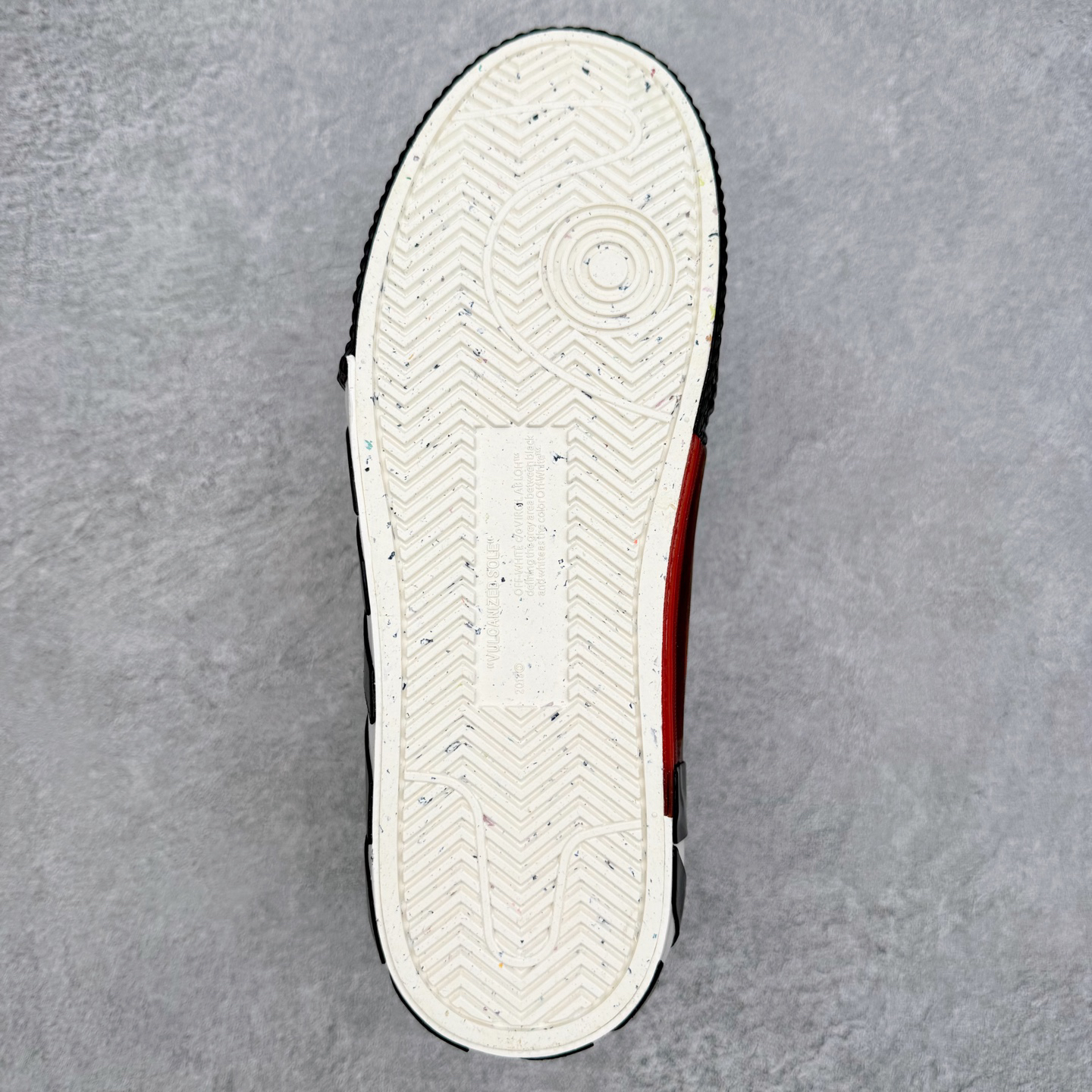 Off-White Low-Top Sneakers Black