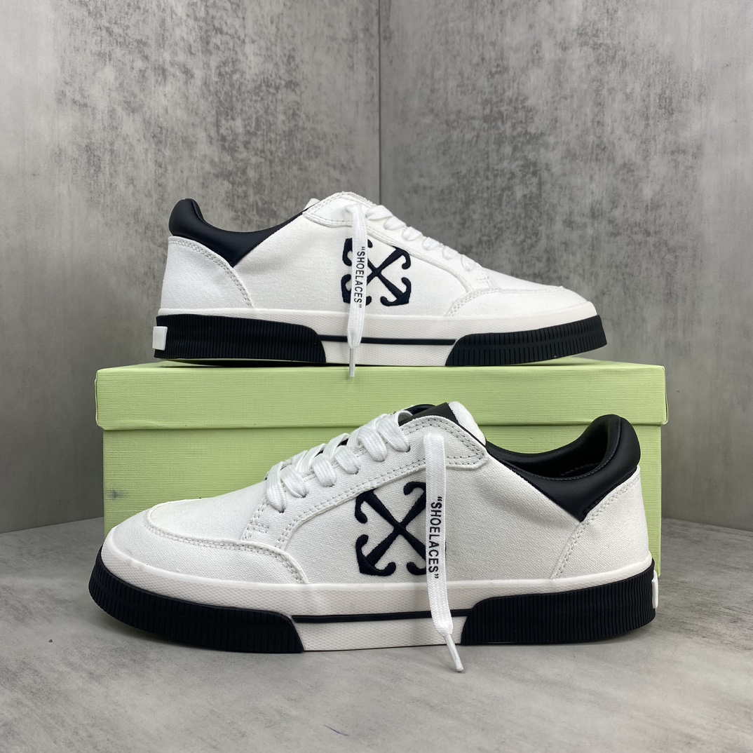Off-White Low Vulcanized Canvas Sneakers White/Black