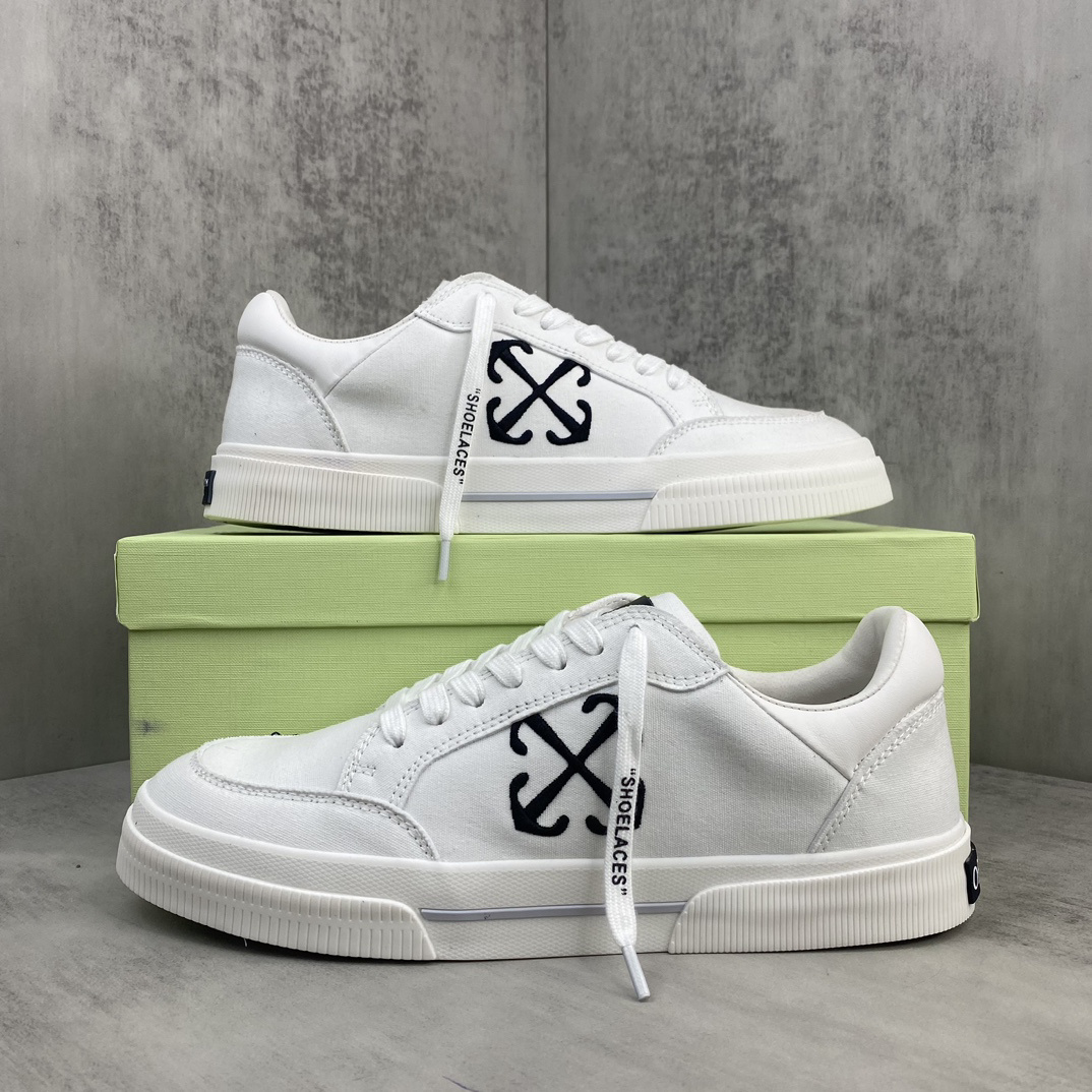 Off-White Low Vulcanized Canvas Sneaker White