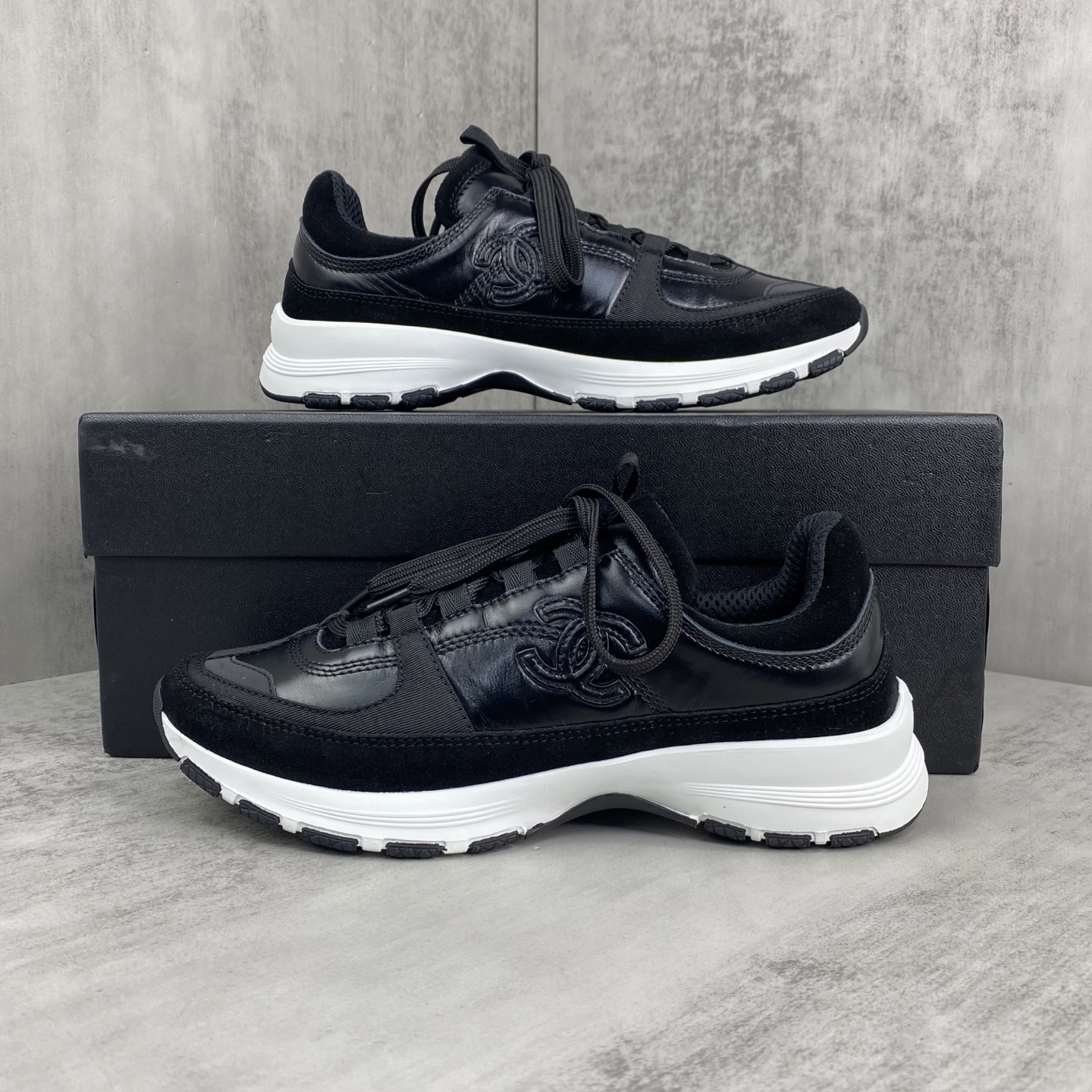 Chanel Leather Runner Sneakers Black/White
