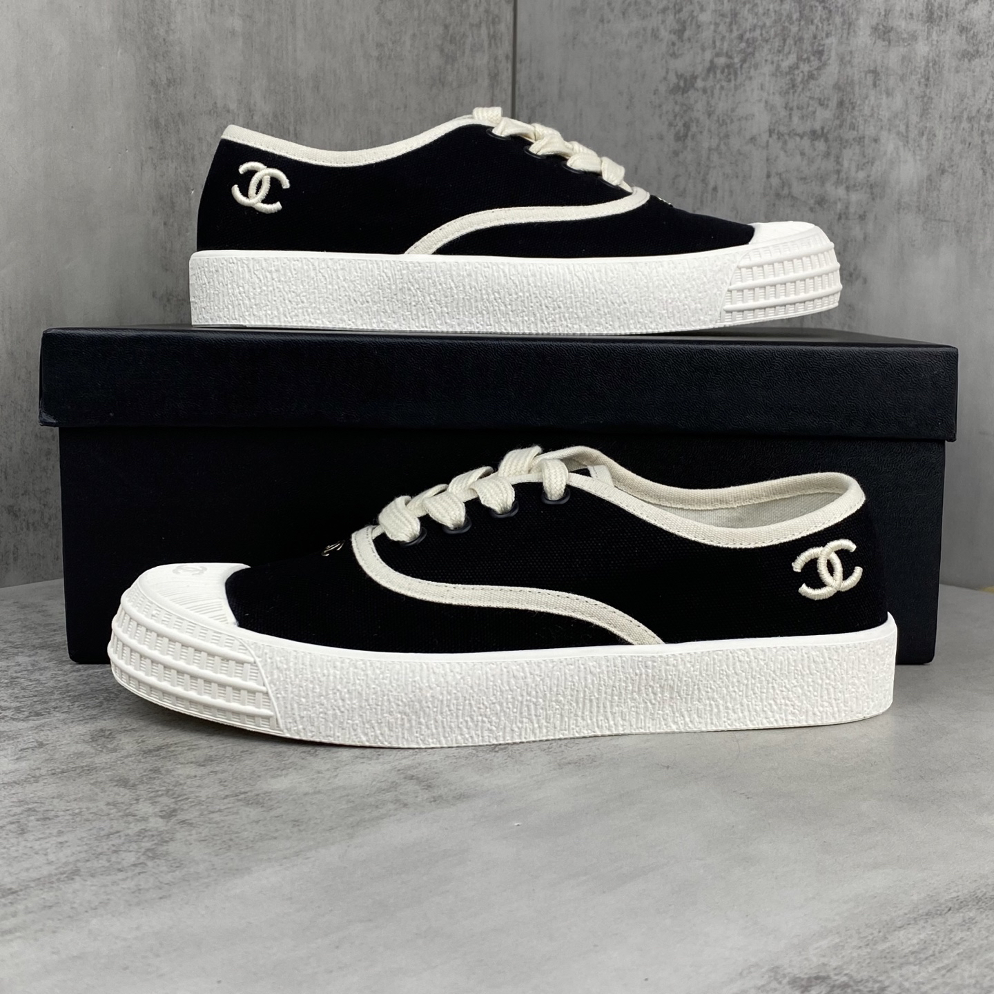 Chanel Vintage Canvas Sneakers Black/White