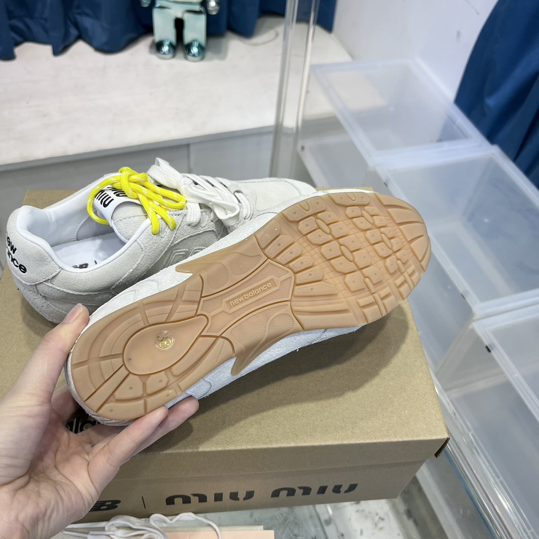 Miu Miu x New Balance 530 Suede Sneakers White/Yellow