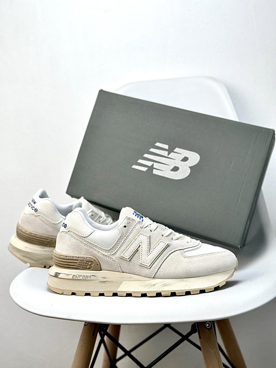 New Balance U574LGRS Retro Runner Beige