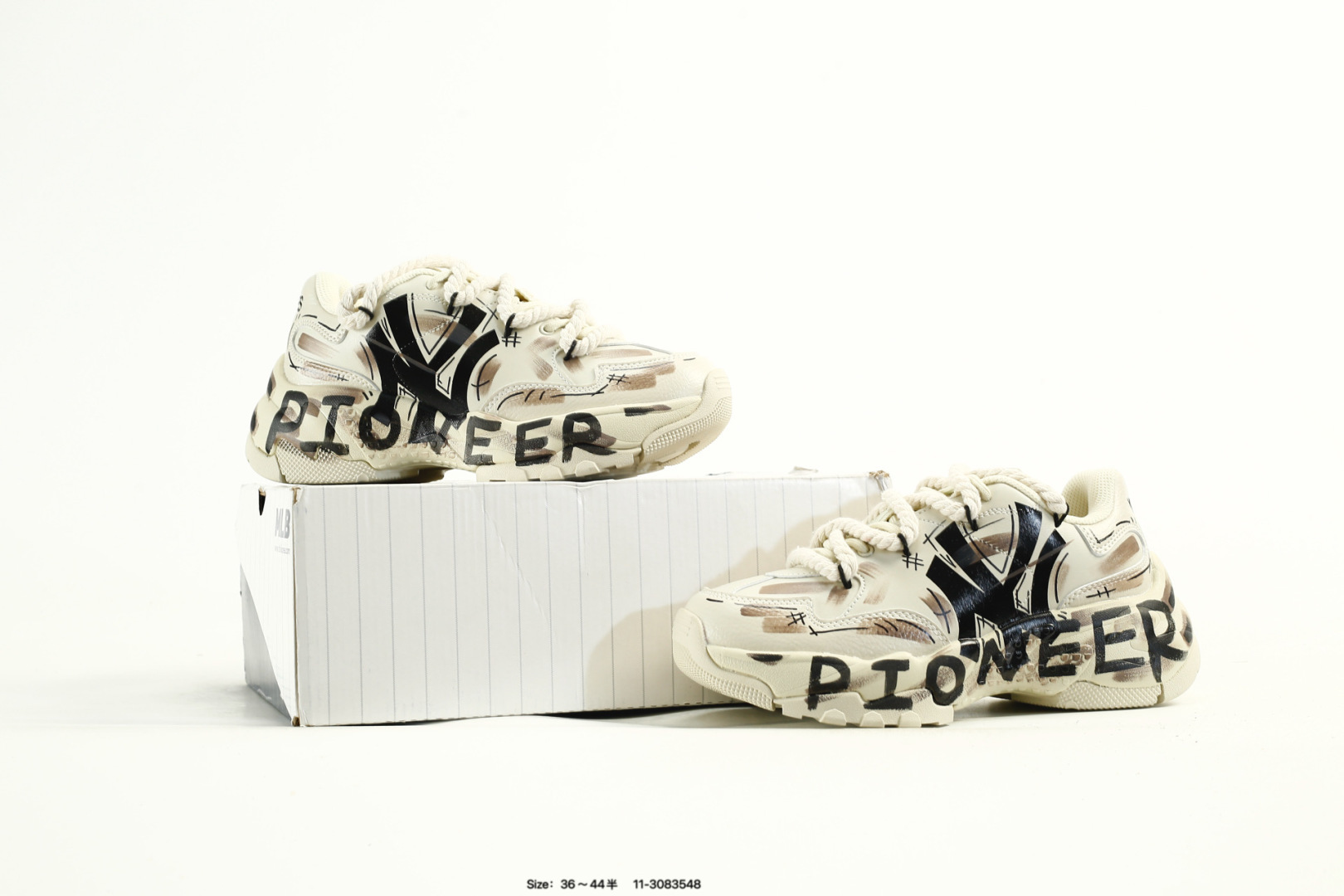 MLB Bigball Chunky Pixel Sneakers Beige