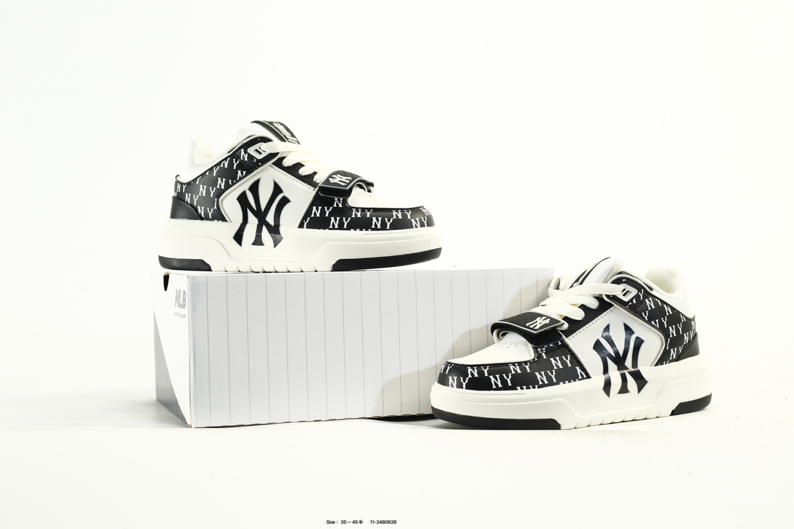 MLB NY Yankees Chunky Liner Sneakers Black/White