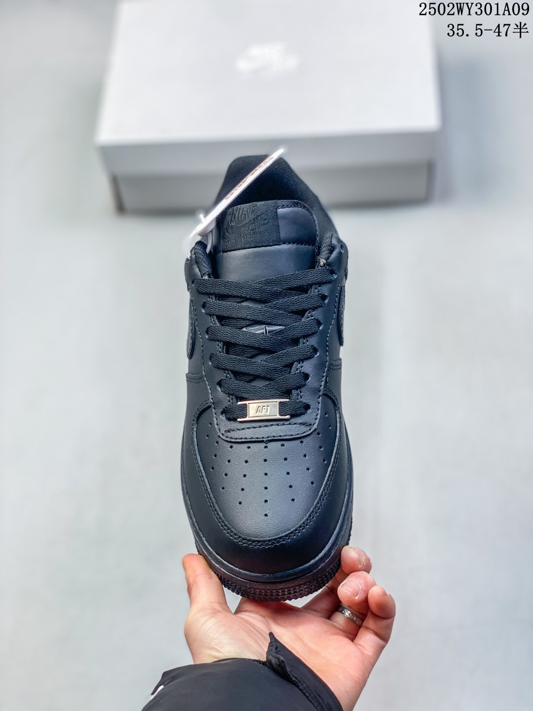 Nike Air Force 1 '07 Low Sneakers Black