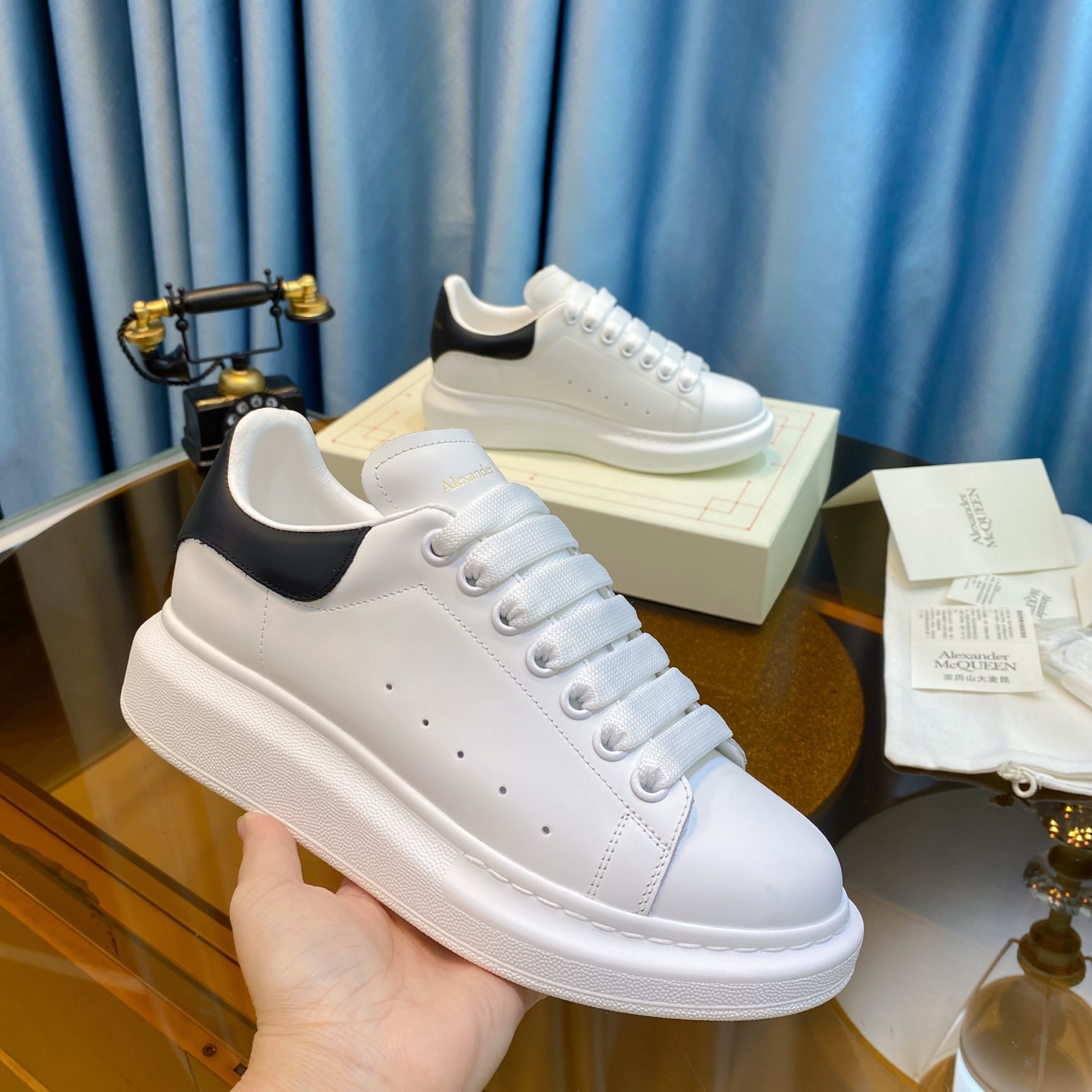 Alexander McQueen Oversized Sneakers White/Black