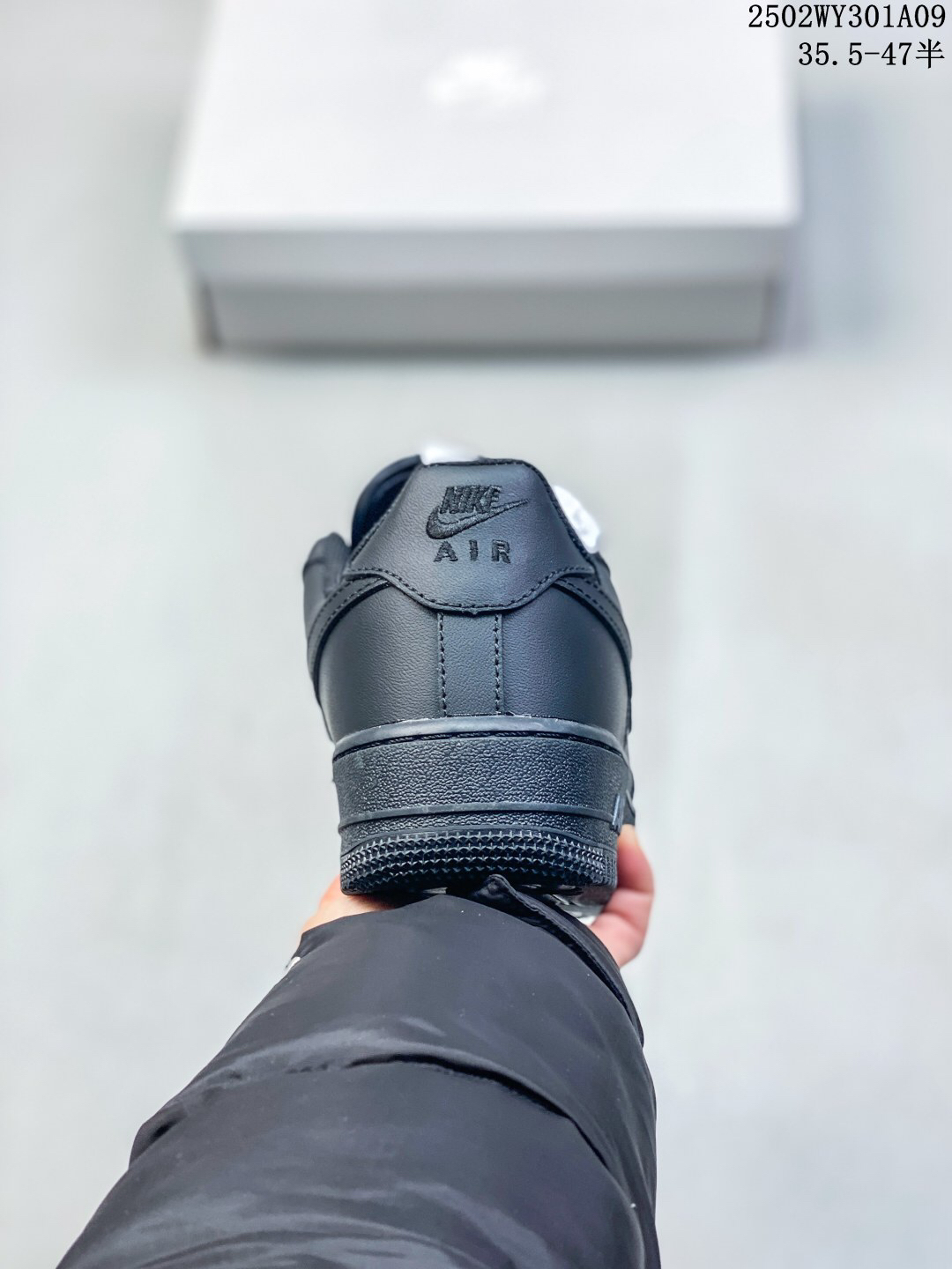Nike Air Force 1 '07 Low Sneakers Black