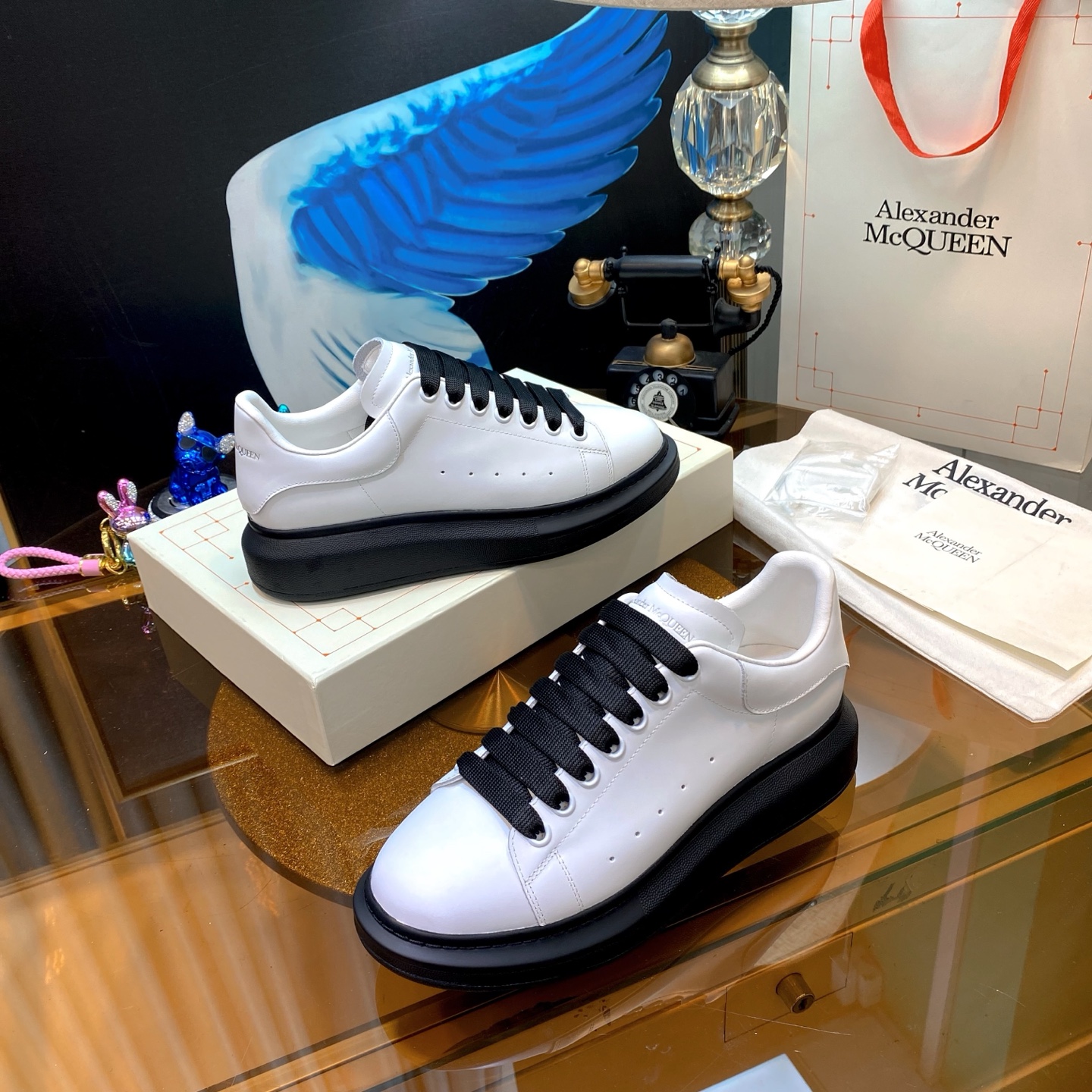 Alexander McQueen Oversized Sneakers White/Black