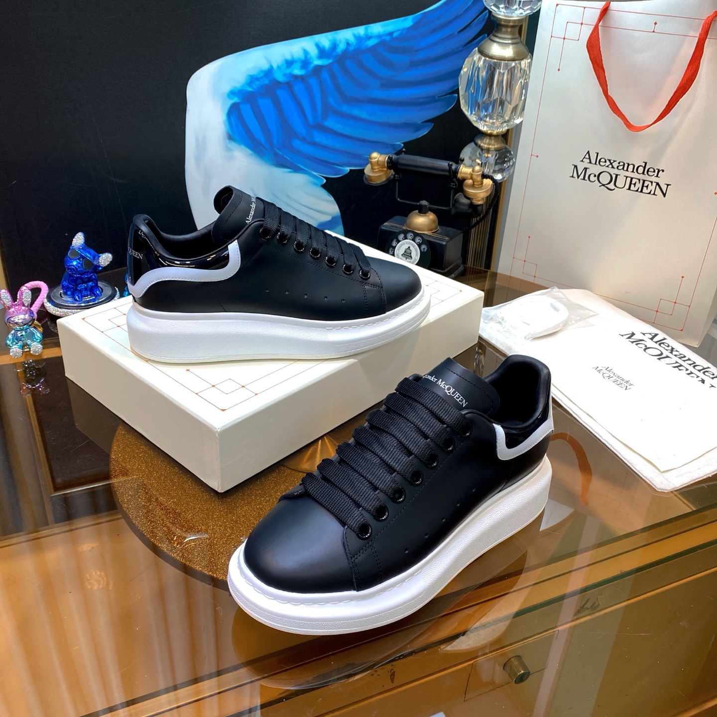 Alexander McQueen Oversized Leather Sneakers Black/White