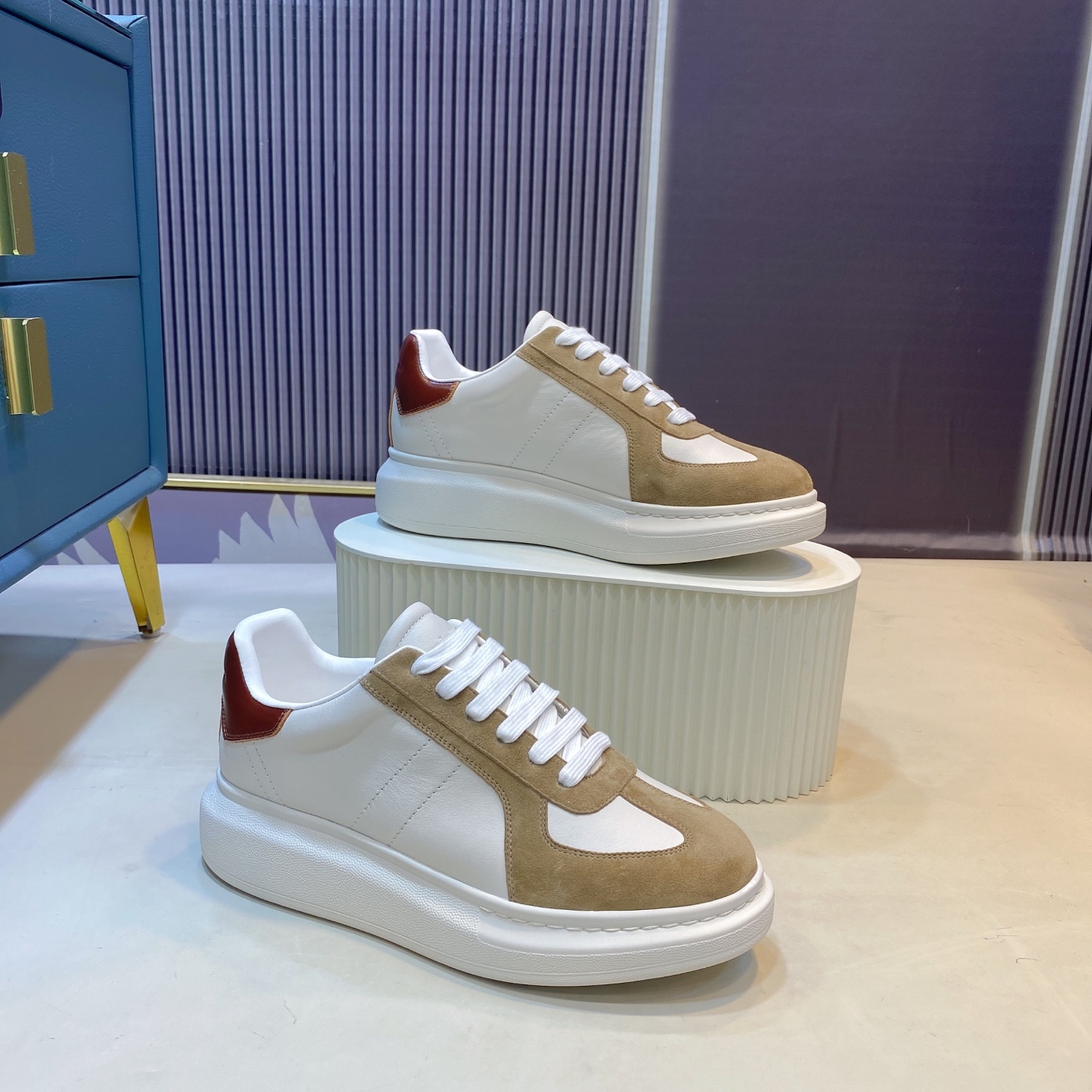Alexander McQueen Oversized Sneakers White/Khaki/Brown
