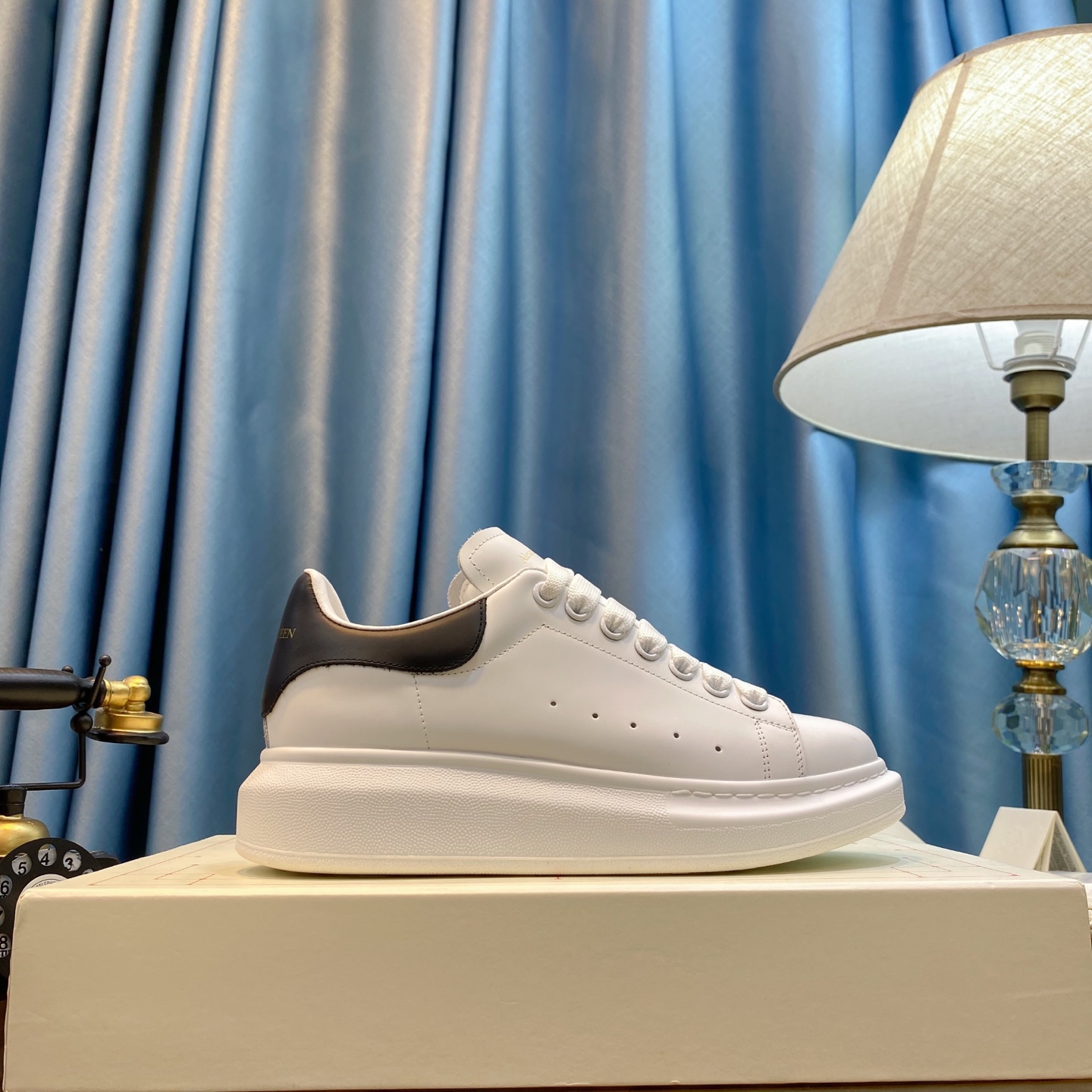 Alexander McQueen Oversized Sneakers White/Black