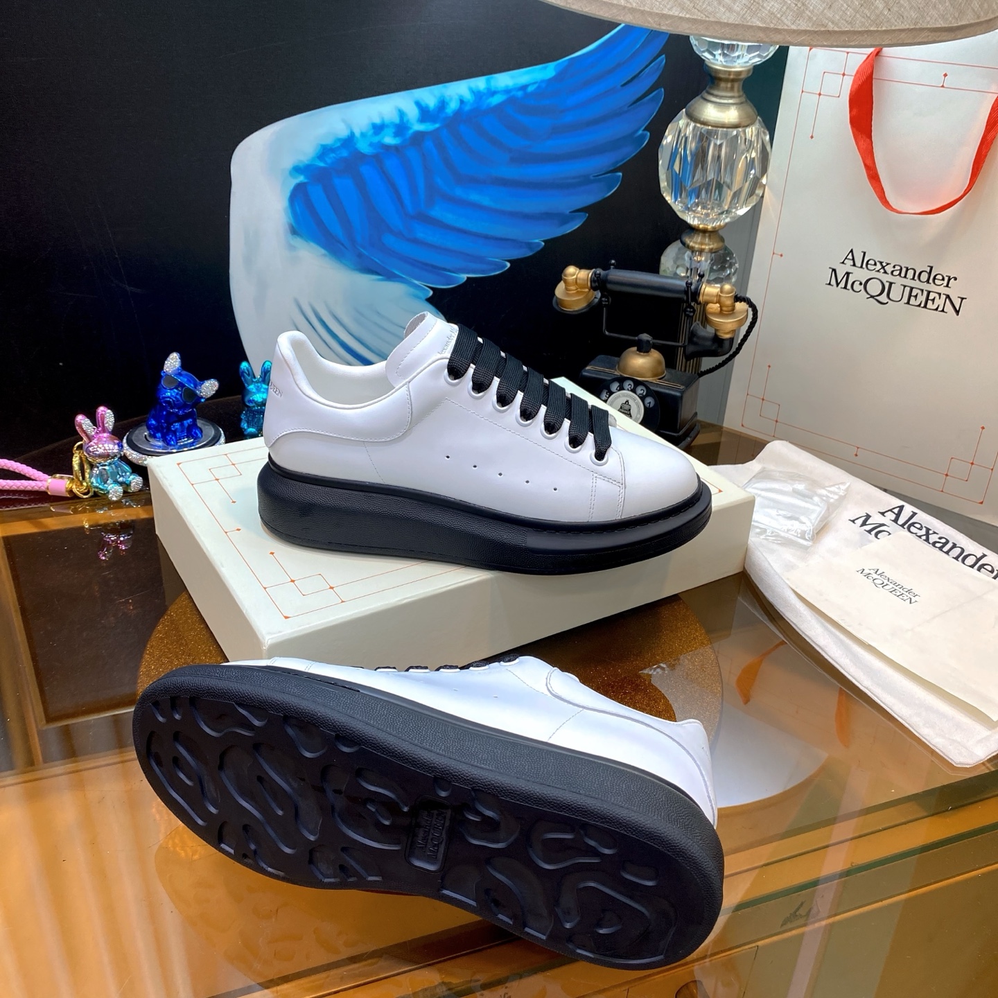 Alexander McQueen Oversized Sneakers White/Black