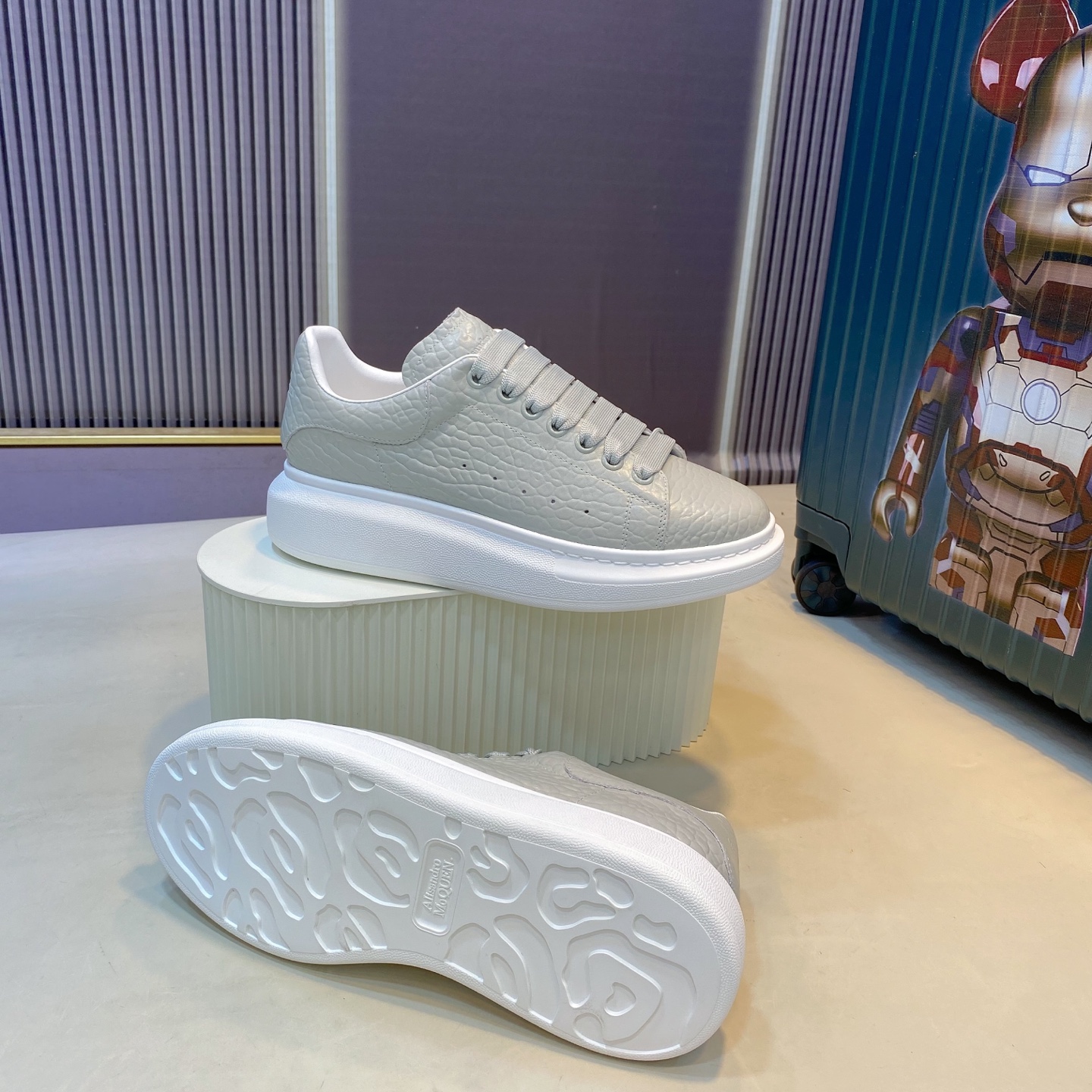 Alexander McQueen Chunky Sneakers Grey