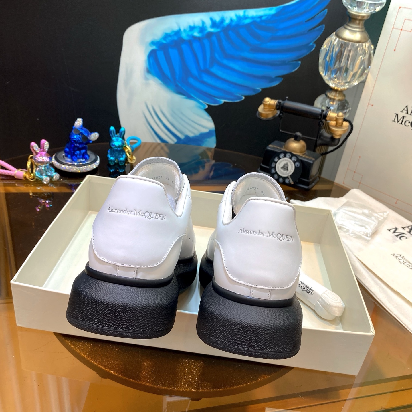 Alexander McQueen Oversized Sneakers White/Black